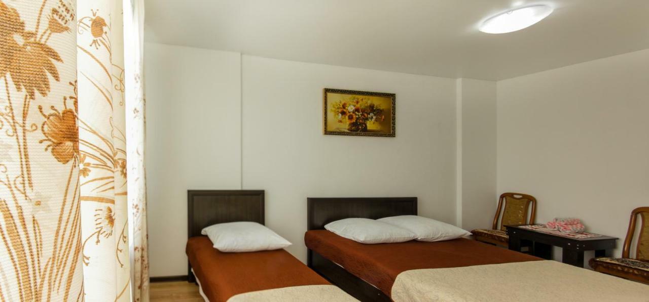 Rooms With Fortetsya View 2 Kamianets-Podilskyi Luaran gambar
