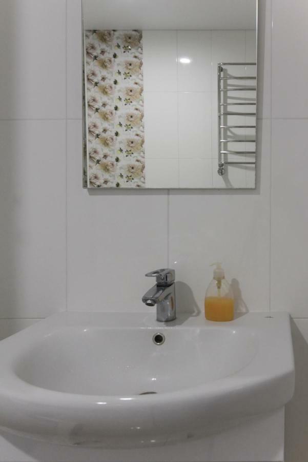 Rooms With Fortetsya View 2 Kamianets-Podilskyi Luaran gambar