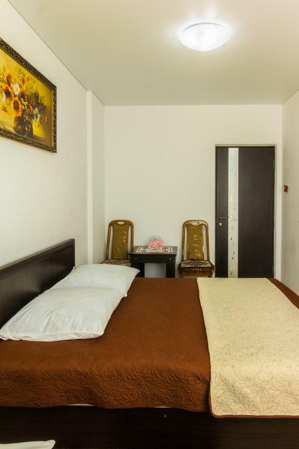 Rooms With Fortetsya View 2 Kamianets-Podilskyi Luaran gambar